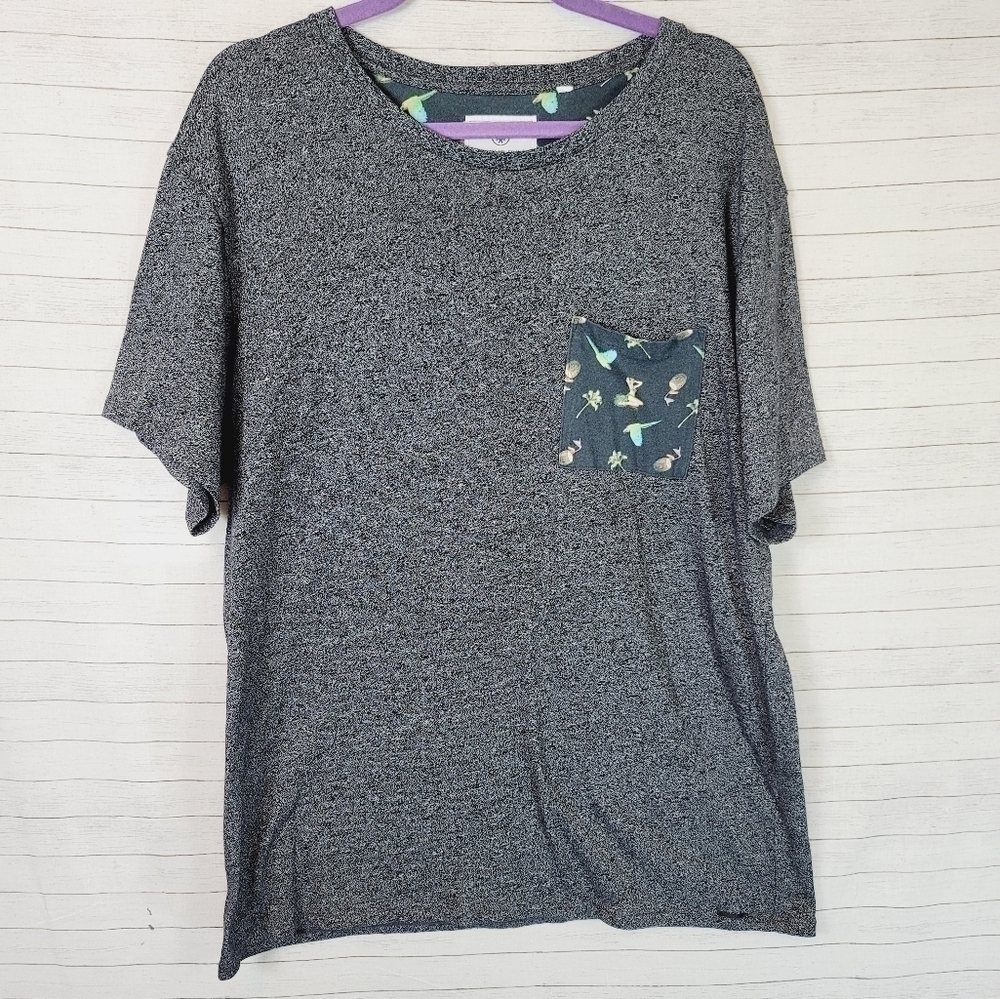 ON THE BYAS TROPICAL LADY TSHIRT, SZ XL